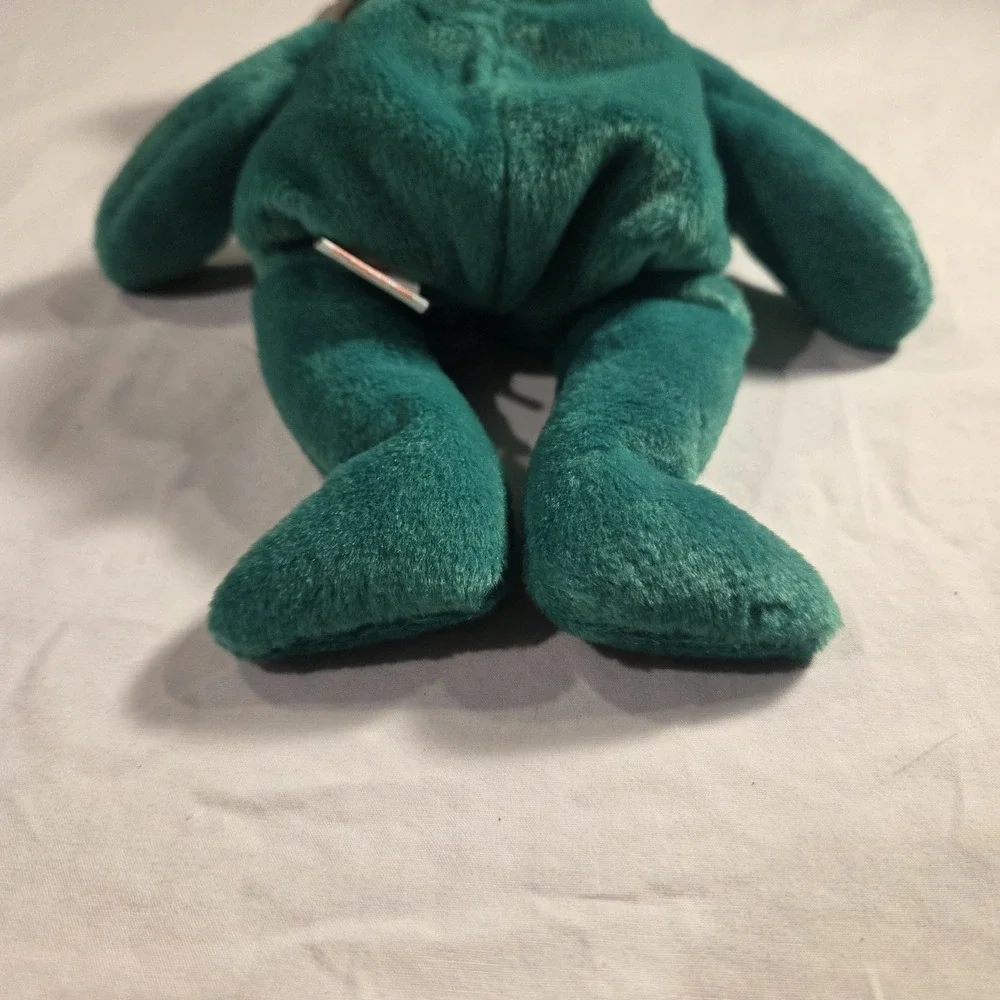 Ty Beanie Baby Erin The Bear 1997 Retired Plush Toy With Errors